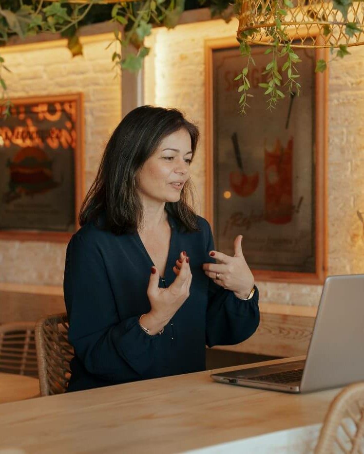 Julie en séance de coaching SEO en visio